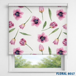 rolete decorative cu flori mari pentru living luminos