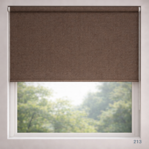 34-rolete-textile-maro-interior-modern.jpg rulouri textile maro modern pentru ferestre elegante